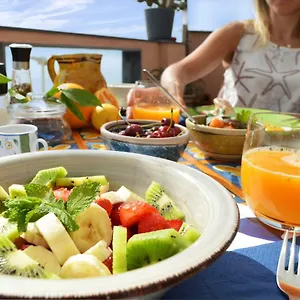 https://mar-dei-poeti.sicilyhotelsitaly.net